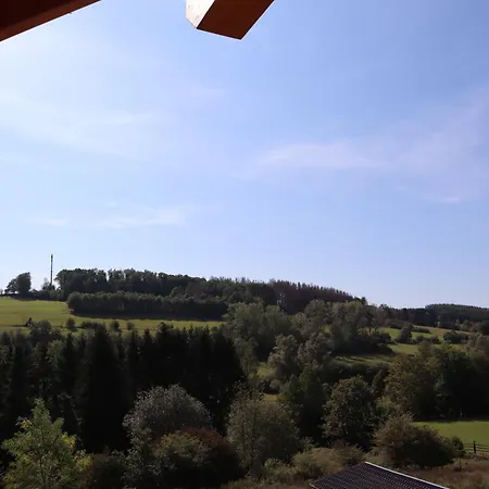 Adlerhorst Am Bergischen Panoramasteig Апартаменты Нюмбрехт